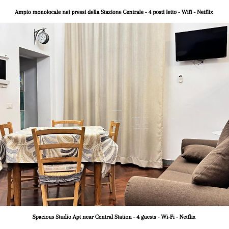 Metro Garibaldi - Loft Con Wifi E 4 Posti Letto Presso La Stazione Centrale Di Napoli Exterior photo
